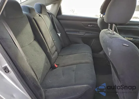 2015 Nissan Altima 2.5 из США, поврежденный, VIN 1N4AL3AP3FC434855